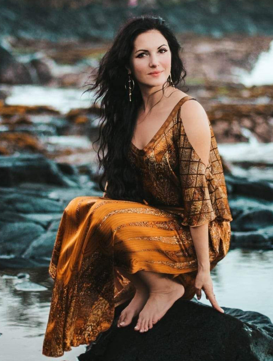 Buy Queen Lakshmi Open Sleeve Dress for Women – Miramaya